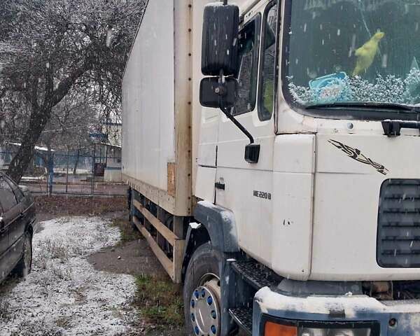 Белый МАН 18.224, объемом двигателя 6.87 л и пробегом 437 тыс. км за 8900 $, фото 4 на Automoto.ua