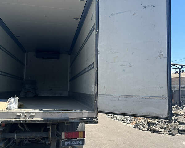 Белый МАН 18.225, объемом двигателя 6.9 л и пробегом 800 тыс. км за 17000 $, фото 4 на Automoto.ua