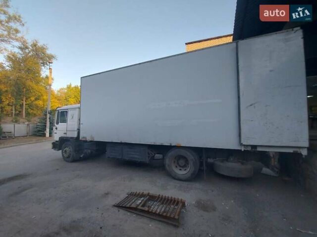 Білий МАН 18.272, об'ємом двигуна 6.9 л та пробігом 700 тис. км за 6700 $, фото 1 на Automoto.ua