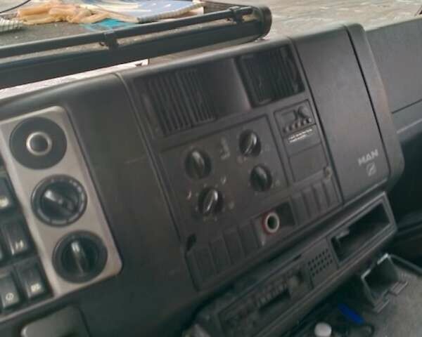 Желтый МАН 18.403, объемом двигателя 11.97 л и пробегом 250 тыс. км за 8499 $, фото 10 на Automoto.ua