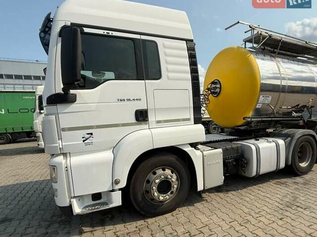 Белый МАН 18.440, объемом двигателя 0 л и пробегом 800 тыс. км за 16000 $, фото 1 на Automoto.ua