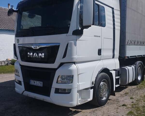 Белый МАН 18.440, объемом двигателя 12.42 л и пробегом 875 тыс. км за 22000 $, фото 4 на Automoto.ua