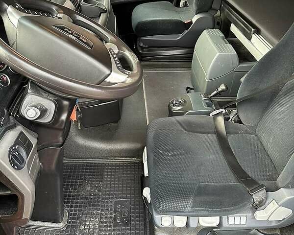 Красный МАН 18.440, объемом двигателя 12.4 л и пробегом 763 тыс. км за 40000 $, фото 12 на Automoto.ua