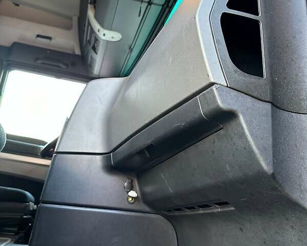 Красный МАН 18.440, объемом двигателя 12.4 л и пробегом 763 тыс. км за 40000 $, фото 8 на Automoto.ua