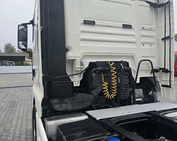 Білий МАН 18.480, об'ємом двигуна 12.8 л та пробігом 300 тис. км за 14800 $, фото 20 на Automoto.ua