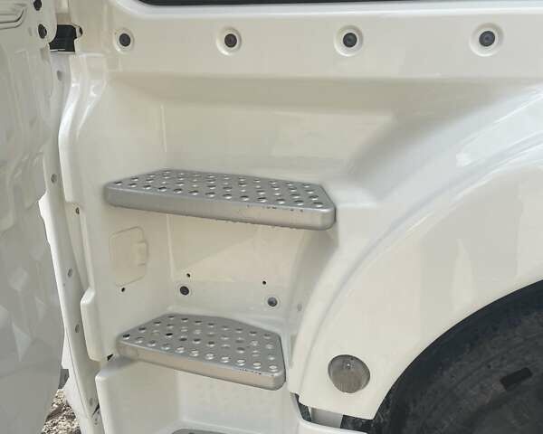 Белый МАН 18.480, объемом двигателя 12.42 л и пробегом 960 тыс. км за 24950 $, фото 18 на Automoto.ua