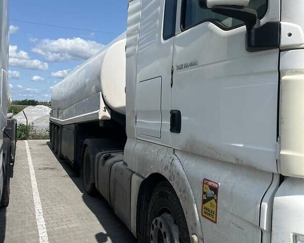 Белый МАН 18.480, объемом двигателя 12.42 л и пробегом 972 тыс. км за 25000 $, фото 3 на Automoto.ua