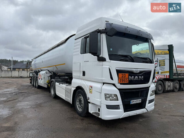 Белый МАН 18.480, объемом двигателя 12.42 л и пробегом 995 тыс. км за 18500 $, фото 2 на Automoto.ua