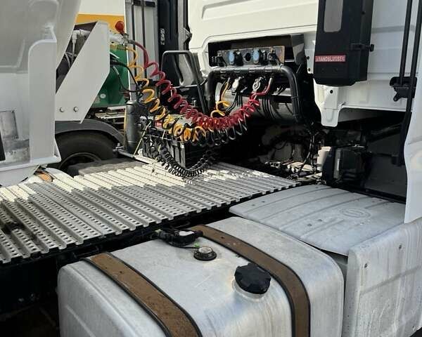 Белый МАН 18.480, объемом двигателя 12.42 л и пробегом 900 тыс. км за 23000 $, фото 3 на Automoto.ua