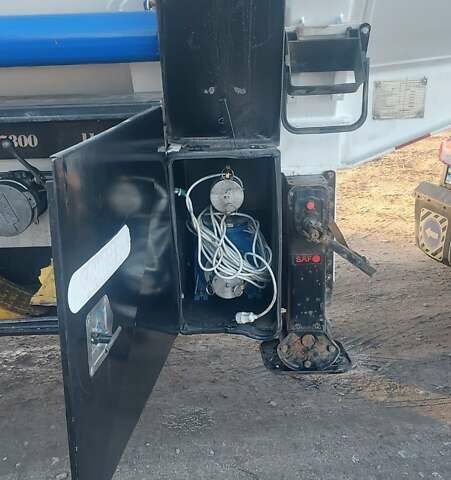 Синий МАН 18.480, объемом двигателя 12.4 л и пробегом 820 тыс. км за 50000 $, фото 6 на Automoto.ua