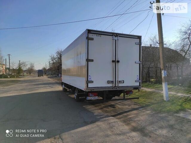 Красный МАН 18.180, объемом двигателя 0 л и пробегом 450 тыс. км за 15000 $, фото 3 на Automoto.ua