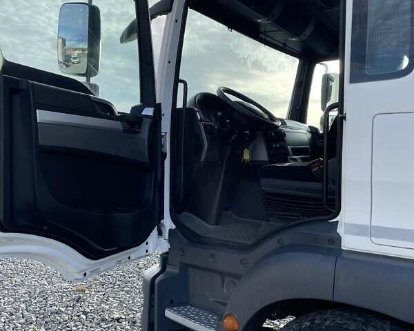 Белый МАН 18.250, объемом двигателя 6.8 л и пробегом 500 тыс. км за 38000 $, фото 16 на Automoto.ua