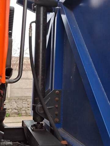 Красный МАН 19.403, объемом двигателя 11.97 л и пробегом 620 тыс. км за 28500 $, фото 3 на Automoto.ua