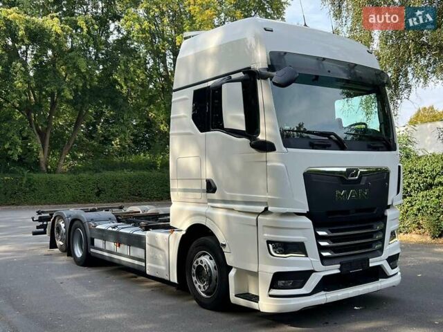 Белый МАН 26, объемом двигателя 12.5 л и пробегом 619 тыс. км за 68027 $, фото 2 на Automoto.ua