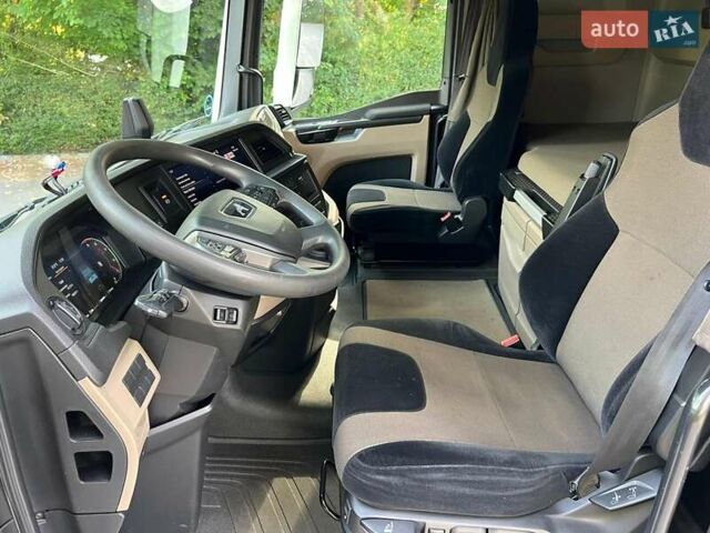 Белый МАН 26, объемом двигателя 12.5 л и пробегом 619 тыс. км за 68027 $, фото 9 на Automoto.ua