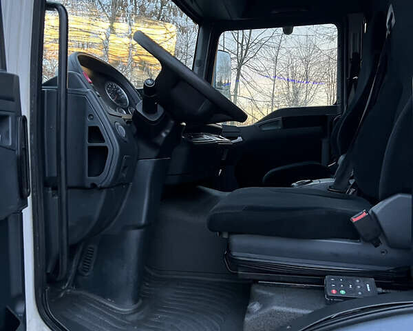 Белый МАН 26.293, объемом двигателя 6.87 л и пробегом 482 тыс. км за 56500 $, фото 9 на Automoto.ua