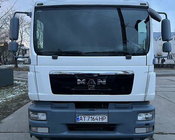 Белый МАН 26.293, объемом двигателя 6.87 л и пробегом 482 тыс. км за 56500 $, фото 2 на Automoto.ua