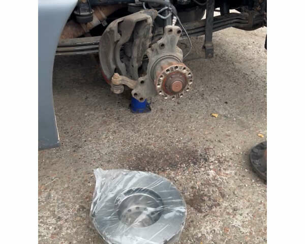 Белый МАН 26.410, объемом двигателя 11.97 л и пробегом 700 тыс. км за 11000 $, фото 2 на Automoto.ua