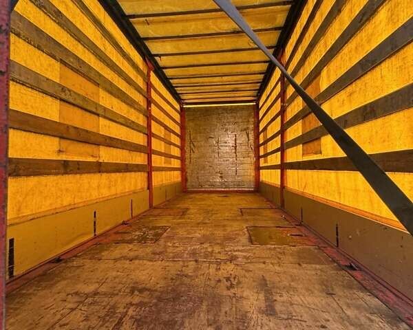 Красный МАН 26.410, объемом двигателя 11.97 л и пробегом 430 тыс. км за 16999 $, фото 4 на Automoto.ua