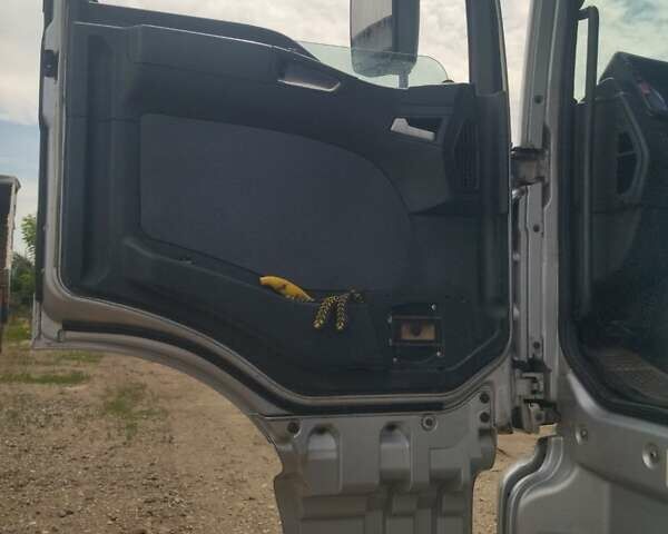 Сірий МАН 26.410, об'ємом двигуна 11.97 л та пробігом 1 тис. км за 18000 $, фото 8 на Automoto.ua