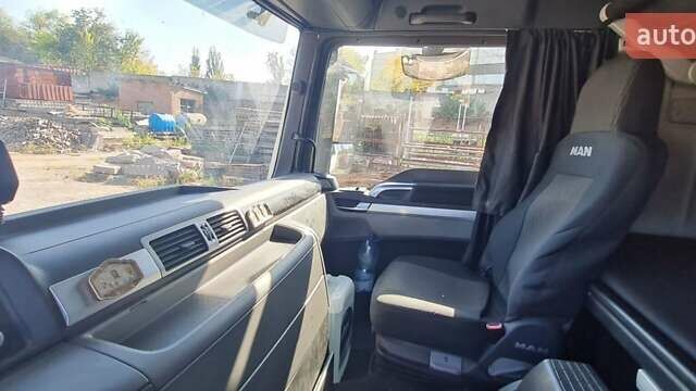 Белый МАН 26.480, объемом двигателя 12.4 л и пробегом 425 тыс. км за 72000 $, фото 11 на Automoto.ua