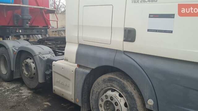 Белый МАН 26.480, объемом двигателя 12.4 л и пробегом 425 тыс. км за 72000 $, фото 5 на Automoto.ua
