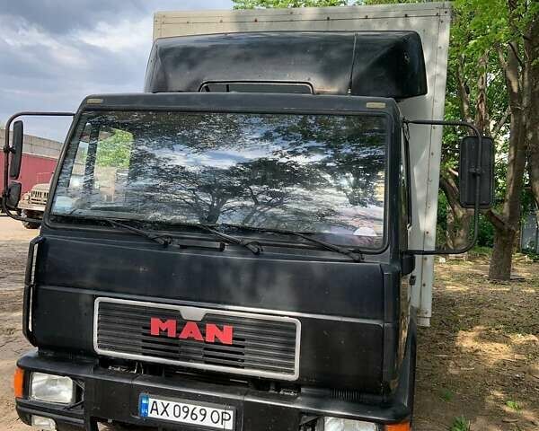 Чорний МАН 8.136, об'ємом двигуна 4.58 л та пробігом 837 тис. км за 10500 $, фото 1 на Automoto.ua