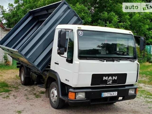 Белый МАН 8.163, объемом двигателя 4.6 л и пробегом 715 тыс. км за 18000 $, фото 1 на Automoto.ua