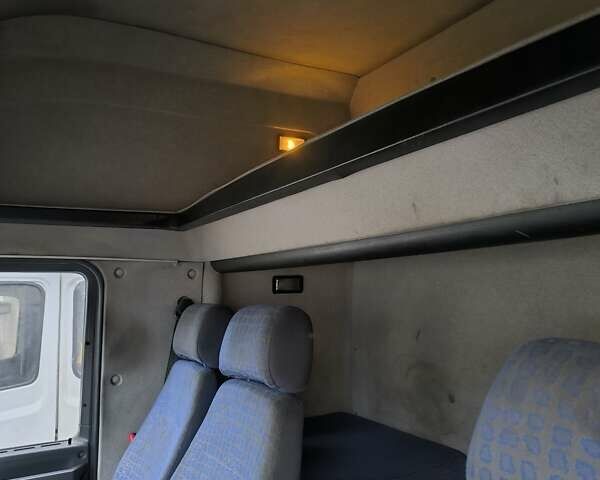 Белый МАН 8.163, объемом двигателя 4.6 л и пробегом 516 тыс. км за 12800 $, фото 4 на Automoto.ua