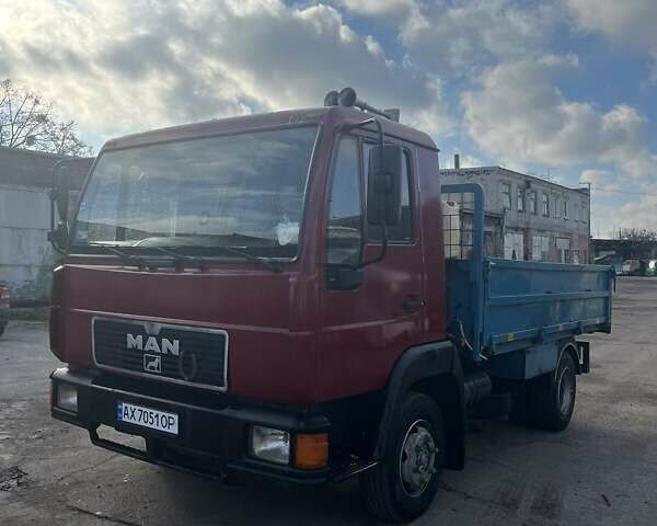 Красный МАН 8.163, объемом двигателя 4.6 л и пробегом 526 тыс. км за 14700 $, фото 2 на Automoto.ua
