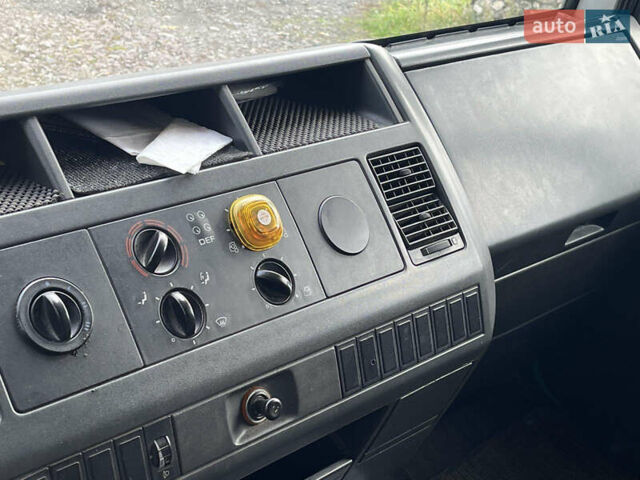 Зеленый МАН 8.163, объемом двигателя 4.58 л и пробегом 526 тыс. км за 8000 $, фото 3 на Automoto.ua