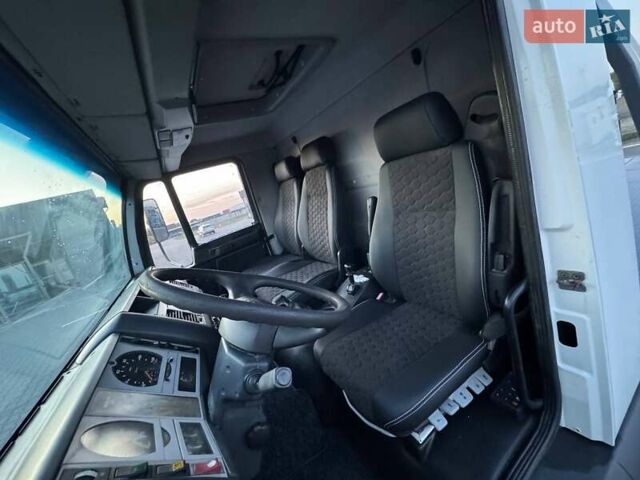 Белый МАН 8.180, объемом двигателя 4.7 л и пробегом 290 тыс. км за 21500 $, фото 18 на Automoto.ua