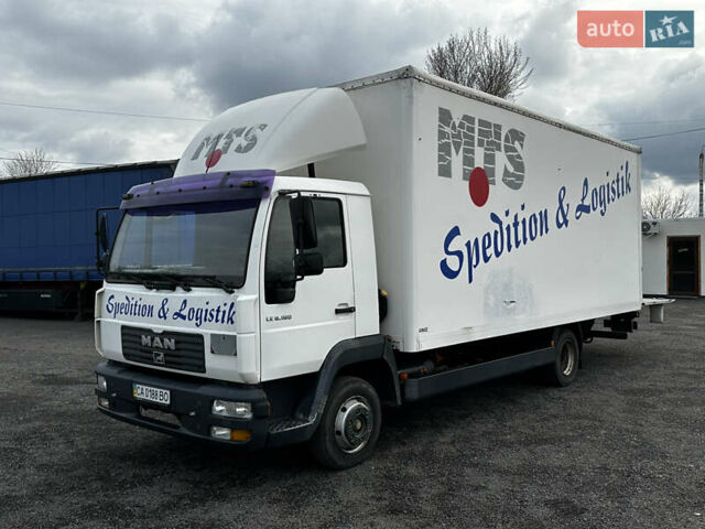 Белый МАН 8.180, объемом двигателя 4.58 л и пробегом 569 тыс. км за 12500 $, фото 2 на Automoto.ua