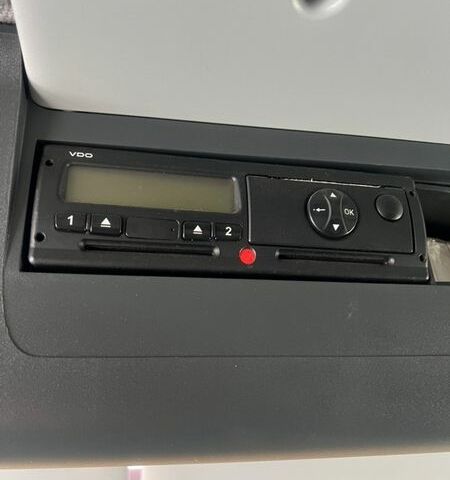 Белый МАН 8.180, объемом двигателя 4.58 л и пробегом 83 тыс. км за 24300 $, фото 2 на Automoto.ua