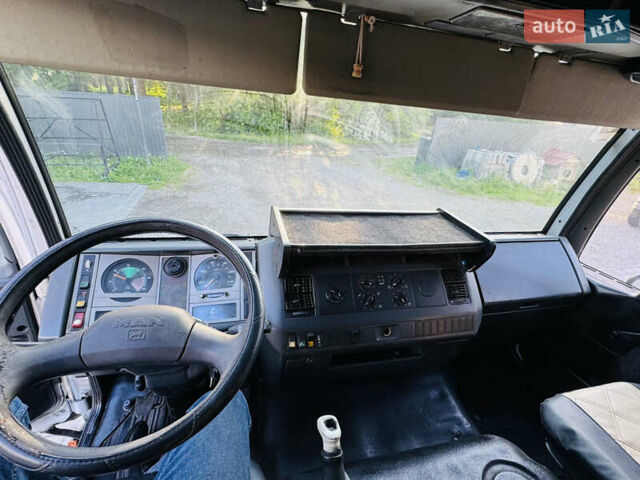 Белый МАН 8.180, объемом двигателя 4.6 л и пробегом 372 тыс. км за 14800 $, фото 10 на Automoto.ua