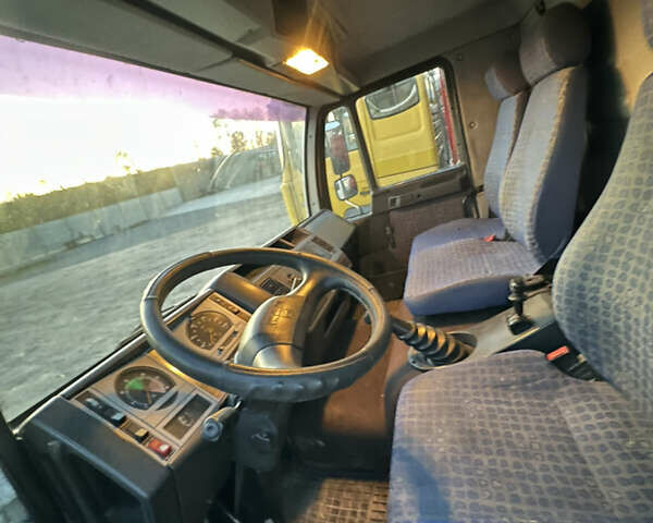 МАН 8.180 2005 у Залещиках на Automoto.ua Білий МАН 8.180, об'ємом двигуна 4.6 л та пробігом 100 тис. км за 20500 $, фото 3 на Automoto.ua