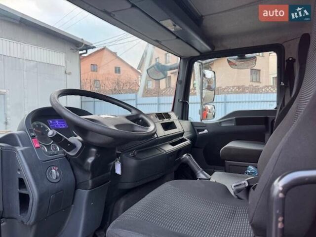 Красный МАН 8.180, объемом двигателя 4.2 л и пробегом 42 тыс. км за 104656 $, фото 2 на Automoto.ua