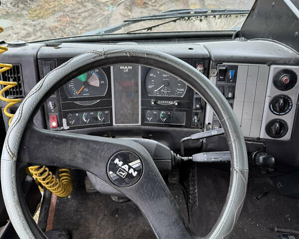 Желтый МАН Командор, объемом двигателя 12 л и пробегом 999 тыс. км за 2000 $, фото 5 на Automoto.ua