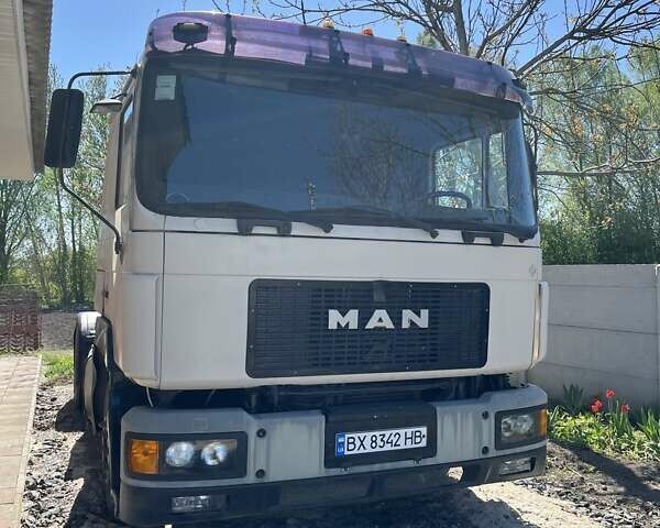 Білий МАН F 2000, об'ємом двигуна 12 л та пробігом 9 тис. км за 6100 $, фото 1 на Automoto.ua