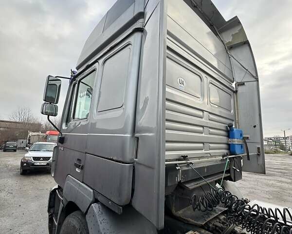 Серый МАН Ф 2000, объемом двигателя 11.97 л и пробегом 800 тыс. км за 6200 $, фото 6 на Automoto.ua