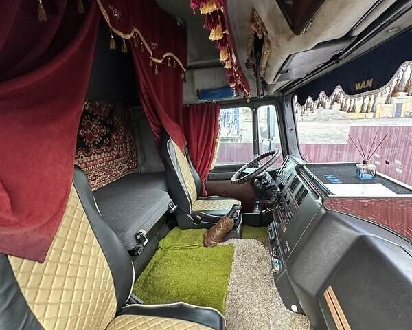 Серый МАН Ф 2000, объемом двигателя 11.97 л и пробегом 800 тыс. км за 6200 $, фото 14 на Automoto.ua