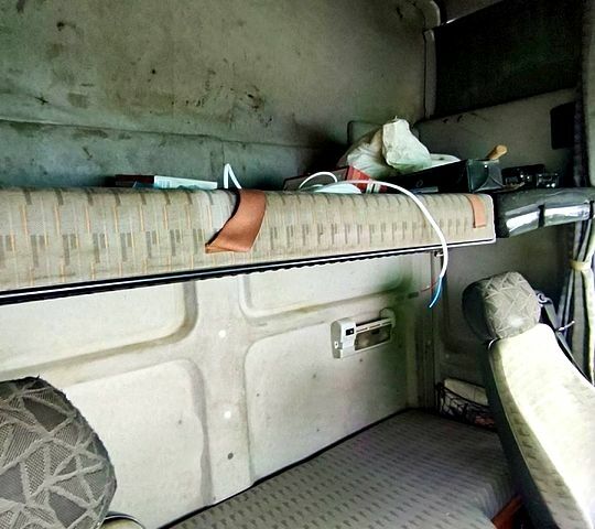 Білий МАН Ф, об'ємом двигуна 12 л та пробігом 999 тис. км за 9500 $, фото 6 на Automoto.ua
