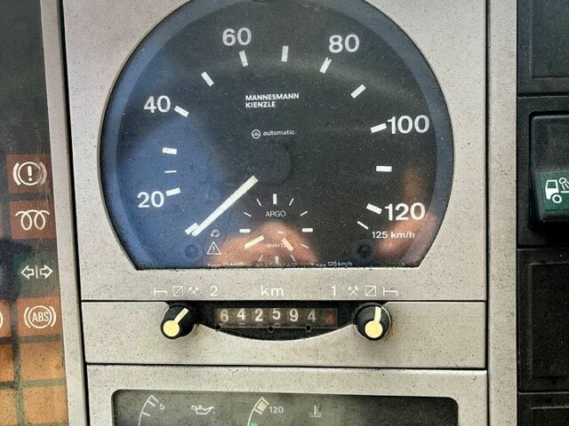 Білий МАН Ф, об'ємом двигуна 4.6 л та пробігом 256 тис. км за 7500 $, фото 3 на Automoto.ua