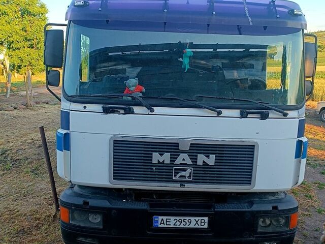 Белый МАН Ф, объемом двигателя 12 л и пробегом 500 тыс. км за 14000 $, фото 3 на Automoto.ua