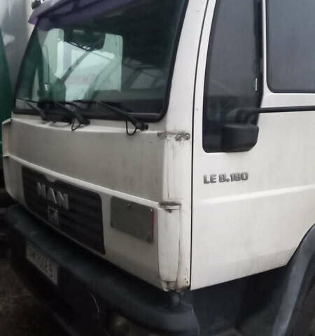 Белый МАН Л 2000, объемом двигателя 4.58 л и пробегом 640 тыс. км за 8700 $, фото 4 на Automoto.ua