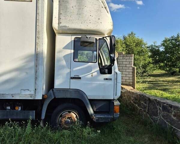 Белый МАН Л 2000, объемом двигателя 4.58 л и пробегом 377 тыс. км за 5800 $, фото 2 на Automoto.ua