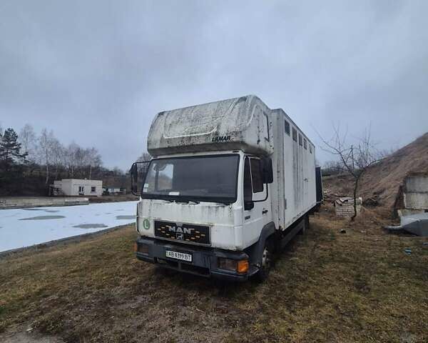Белый МАН Л 2000, объемом двигателя 4.58 л и пробегом 377 тыс. км за 5800 $, фото 7 на Automoto.ua