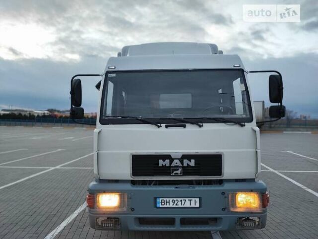 Белый МАН Л 2000, объемом двигателя 0 л и пробегом 370 тыс. км за 12900 $, фото 1 на Automoto.ua