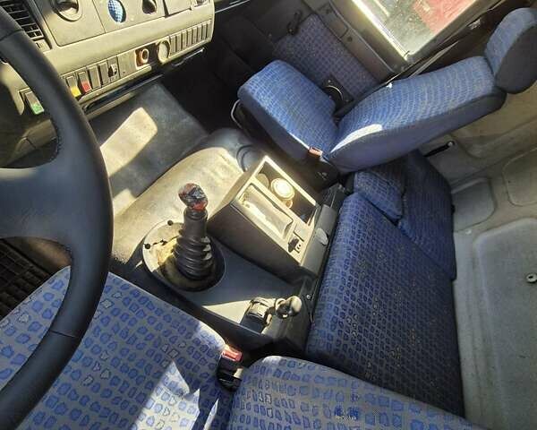 Белый МАН Л 2000, объемом двигателя 6.87 л и пробегом 648 тыс. км за 15500 $, фото 10 на Automoto.ua