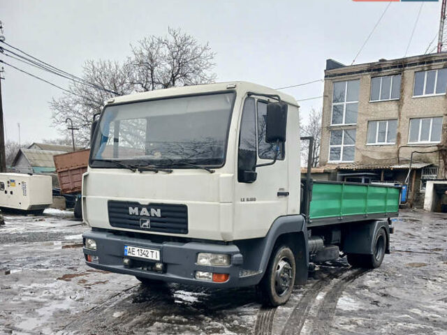 Белый МАН Л 2000, объемом двигателя 4.85 л и пробегом 600 тыс. км за 15300 $, фото 1 на Automoto.ua
